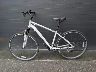 Diamondback Hawrelak Hybrid Bike Medium M Suspension Aluminum Fr, View more