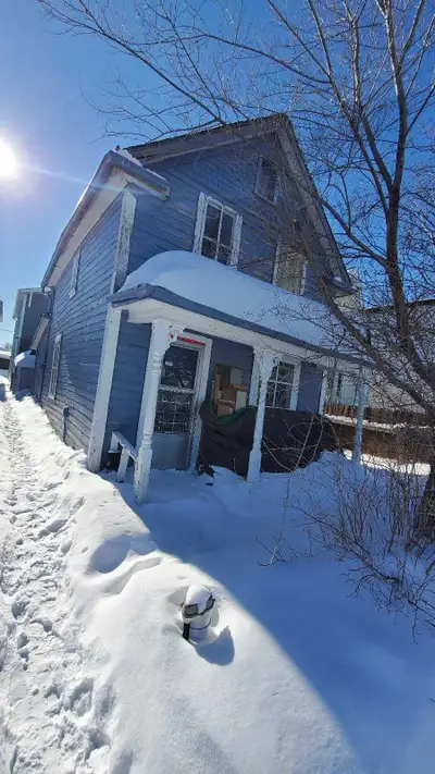 Available immediatly this is a very old 2 story home in a great location. Its across from the Seine...