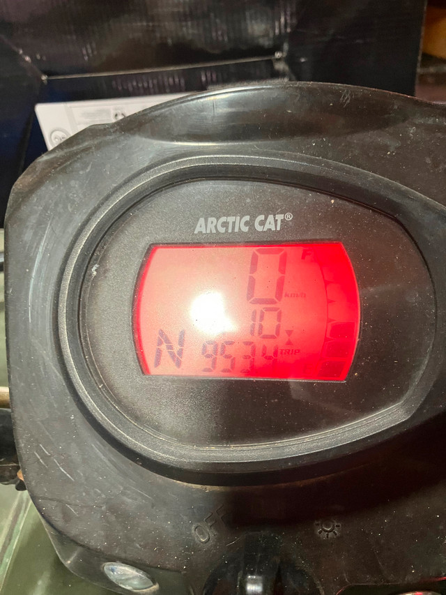 EXTREMELY LOW MILEAGE 2012 Arctic Cat Quad in ATVs in Brandon - Image 3