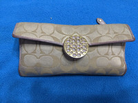 coach in Women's - Bags & Wallets in Laval / North Shore - Kijiji Canada