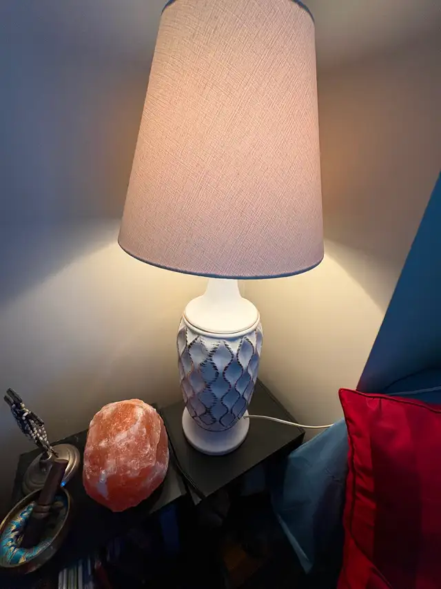 Floor lamp standing floor lamp stands 5 feet high + more in Indoor Lighting & Fans in Oakville / Halton Region - Image 10