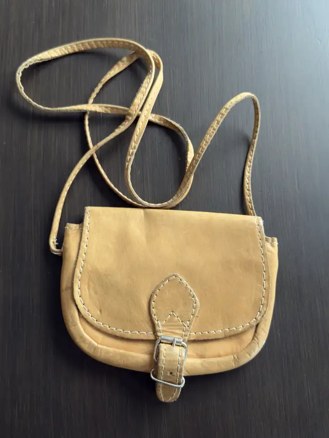 handmade women’s cute leather purse 1977 $34