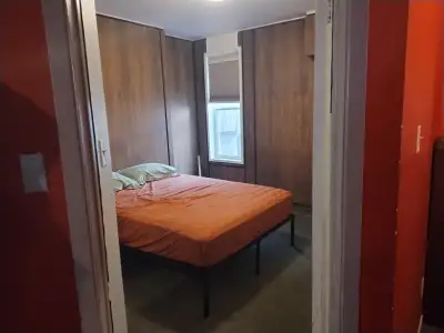 Available for June 15th or July 1rst - A large room with or a window in a 3 bedroom shared apartment...