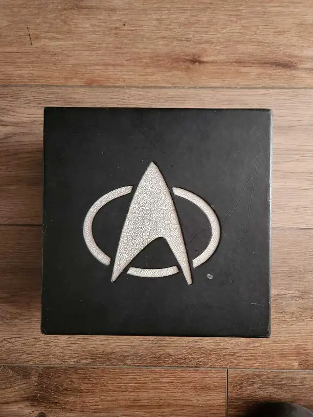 VHS Star Trek Collection Box Set in CDs, DVDs & Blu-ray in Ottawa - Image 2