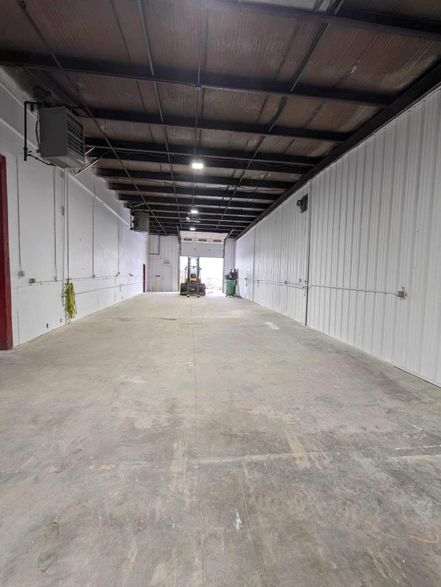 Commercial Bay for Rent in Commercial & Office Space for Rent in St. Albert