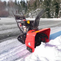 Gas Powered Snow Blower (30 Inches)