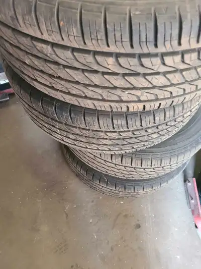 215/60R16 Toyo Extensa all season tires on rims with TPMS sensors. Came off 2008 Honda Accord. Excel...