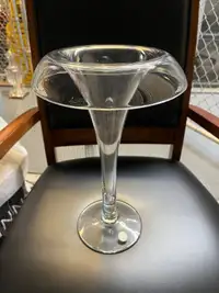 18 inch tall crystal vase
