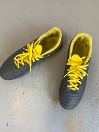 Chaussures de soccer pour adolescents