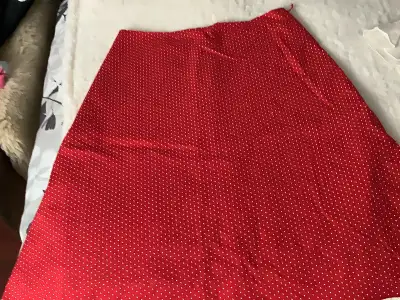 Ladies skirt, View more