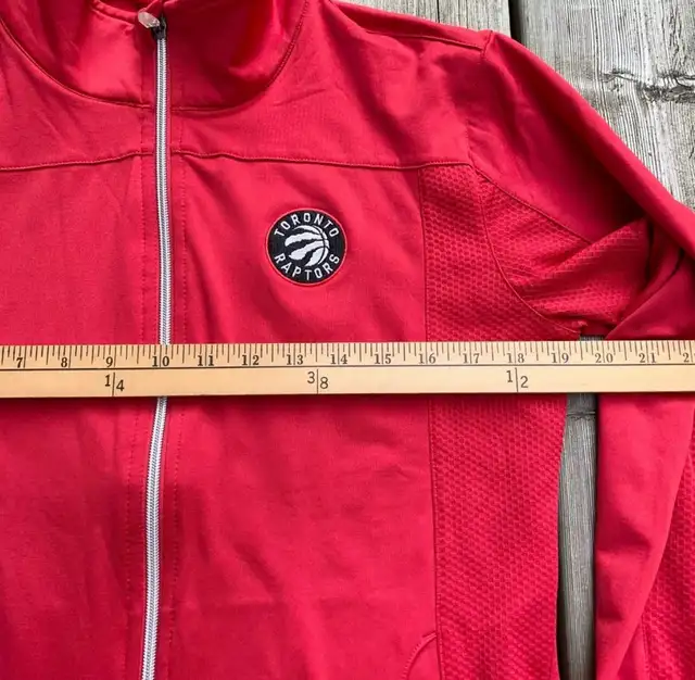 Ladies Levelwear Raptors Red Polyester Jacket Size Medium in Women's - Tops & Outerwear in Barrie - Image 4