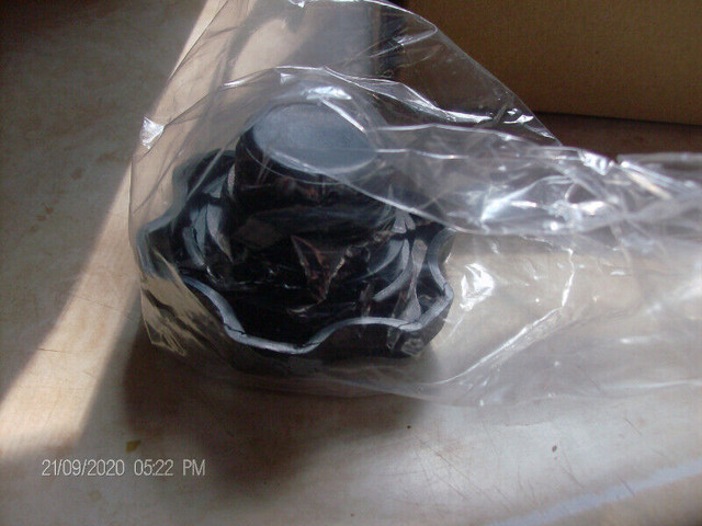 dorman 80984 engine oil filler cap black. $10 firm. brand new. in Other Parts & Accessories in City of Toronto - Image 2