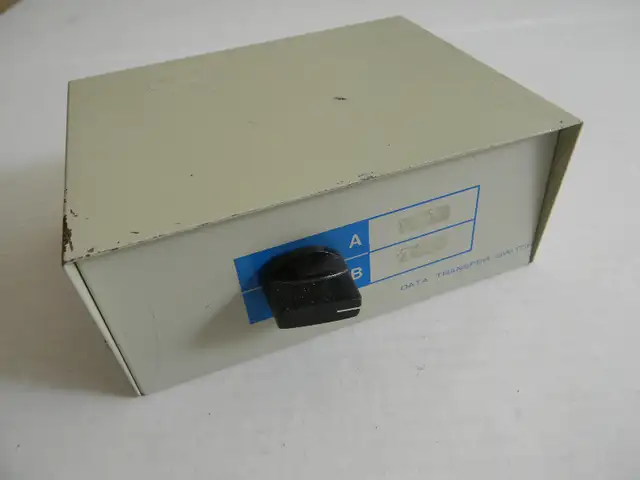 Vintage DIN PC/AT keyboard/display switch65126295373313120
