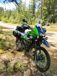 Moto semi-trail semi-route klr 650