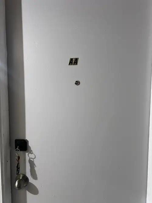 BASEMENT BACHELOR FOR RENT ALL INCLUSIVE EXCEPT INTERNET