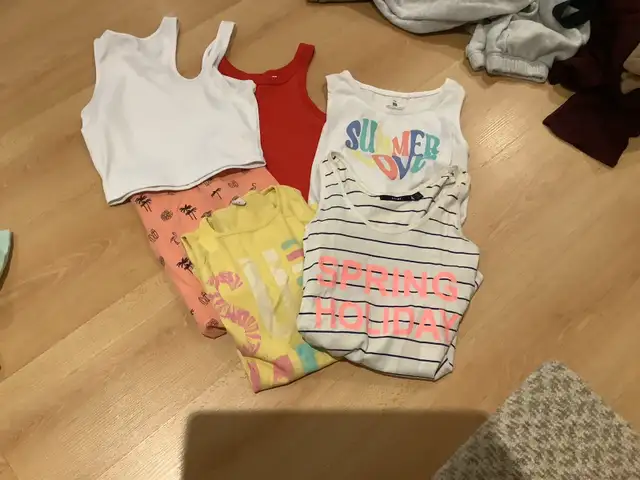 Lots vêtements fille 12 ans in Kids & Youth in Longueuil / South Shore - Image 4