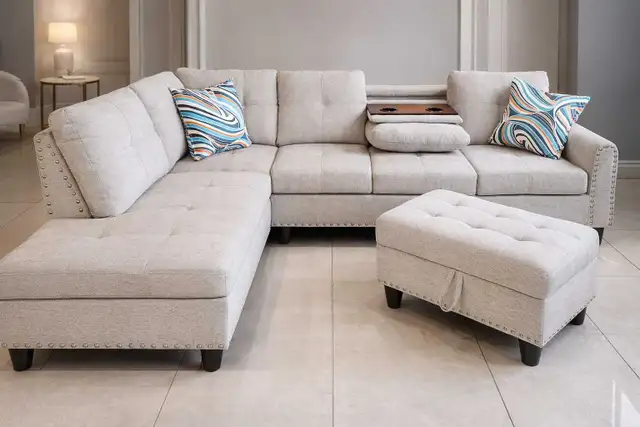 sofa sectional  in Couches & Futons in City of Montréal - Image 3