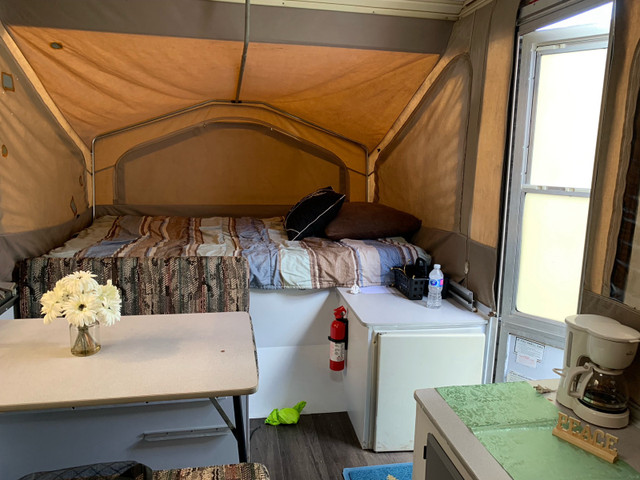 Pop up trailer for sale  in Travel Trailers & Campers in Oshawa / Durham Region - Image 2