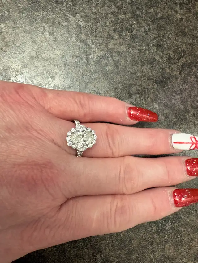 brand new Vera wang engagement ring