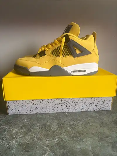 Jordan 4 Lightning 2021, View more