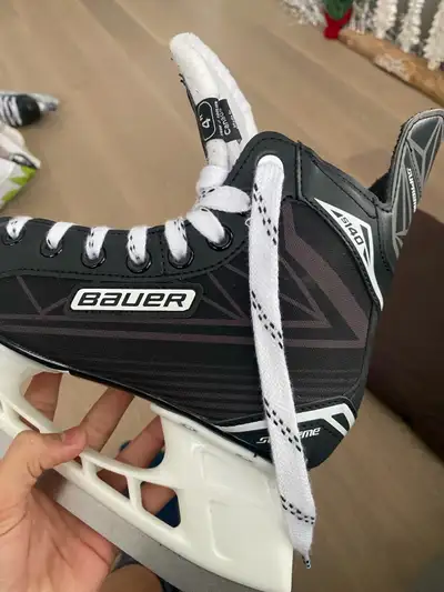 Bauer Skates Size 5, View more