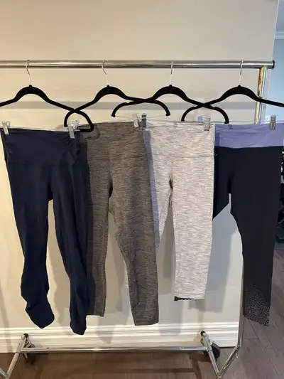 Lululemon women's leggings sizes 4 and 6, View more