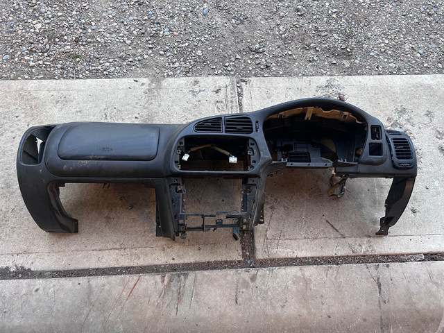 Mitsubishi Lancer Evolution Dash  in Auto Body Parts in Calgary