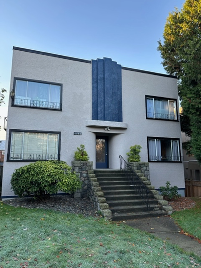 Bright renovated 1 bedroom available in an apartment building. Newly renovated kitchen and bathroom....