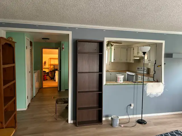 3 Bedroom, 1.5 Bath Double Wide Mobile Home **For Removal Only** in Houses for Sale in Regina - Image 14