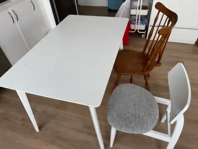 table urgent moving, View more
