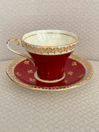 Aynsley Teacup & Saucer. Pattern C880 Burgundy Cream 1934-1939