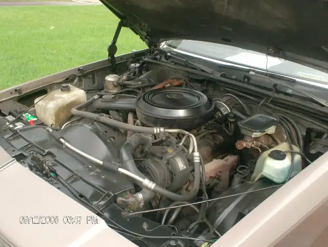1984 Oldsmobile Cutlass Supreme Sedan Original Paint Only 103K in Classic Cars in Mississauga / Peel Region - Image 10