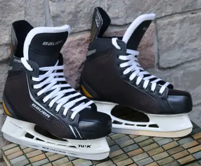For Sale: Bauer Supreme Pro Hockey Skates – Senior Size 9Senio, View more