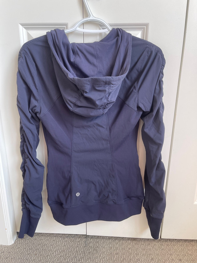 Lululemon- Dance studio jacket *reversible  in Women's - Tops & Outerwear in Red Deer - Image 2