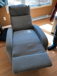 2 fauteuil inclinable gris pâle
