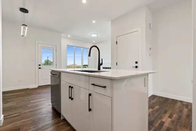 For Rent: Beautiful 4 Bedroom 3 Washroom Basement in Leduc in Long Term Rentals in Edmonton - Image 3
