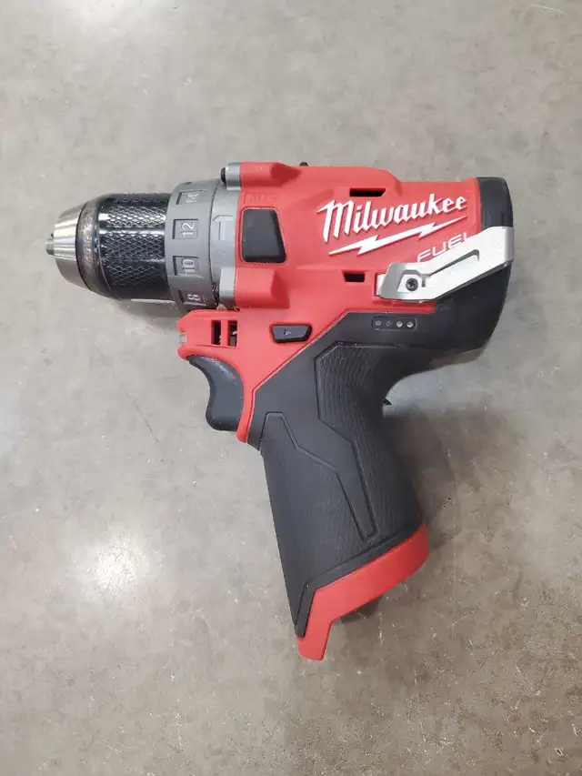 Milwaukee M12 Drill in Power Tools in Oshawa / Durham Region - Image 2