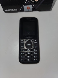 Maxwest Uno M6 3G - Unlocked Phone