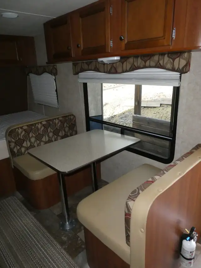 RV's, Campers & Trailers in Travel Trailers & Campers in Cranbrook - Image 9