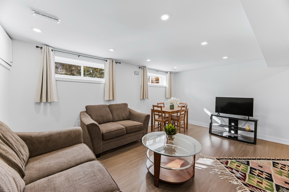Furnished 1 bedroom basement for rent 2