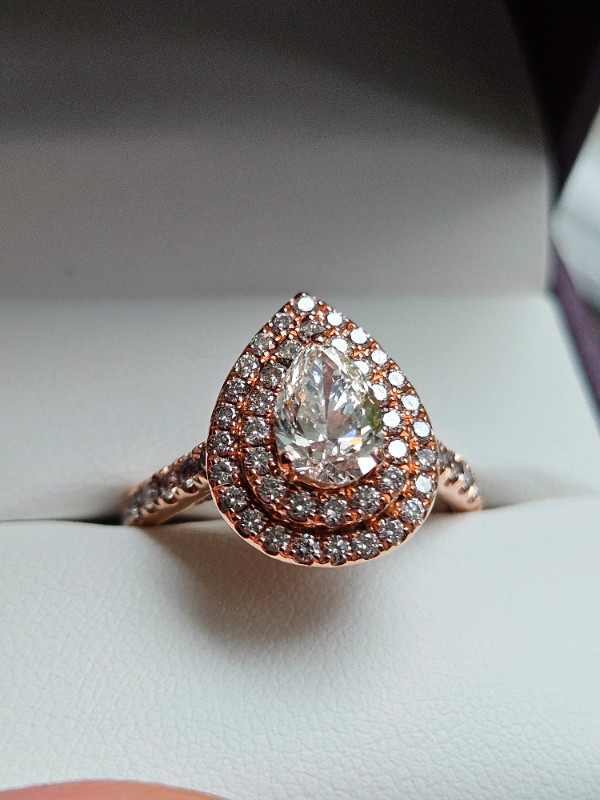 Teardrop diamond with halo, rose gold engagement ring in Jewellery & Watches in Chilliwack