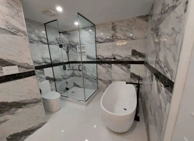 Washroom Renovation in Renovations, General Contracting & Handyman in Mississauga / Peel Region - Image 6