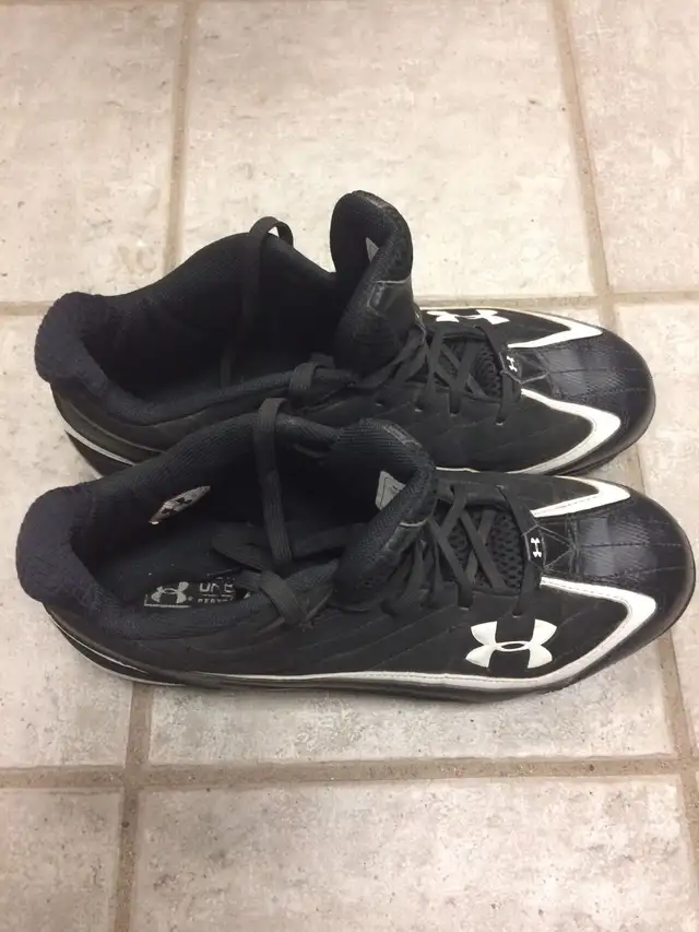 Various Baseball & Soccer Cleats For Sale in Baseball & Softball in Kingston - Image 2