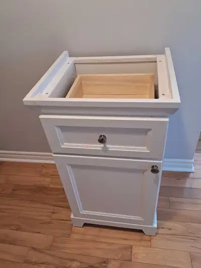 LINEN TOWER BOTTOM/CABINET, View more