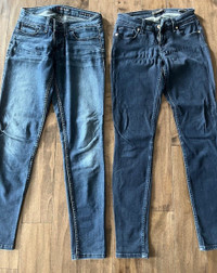Women's Guess jeans (4), barely worn, excellent condition.