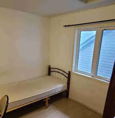 YorkSeneca Village Room for Rent
