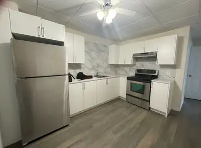 Spacious basement bedroom for rent in Midnapore