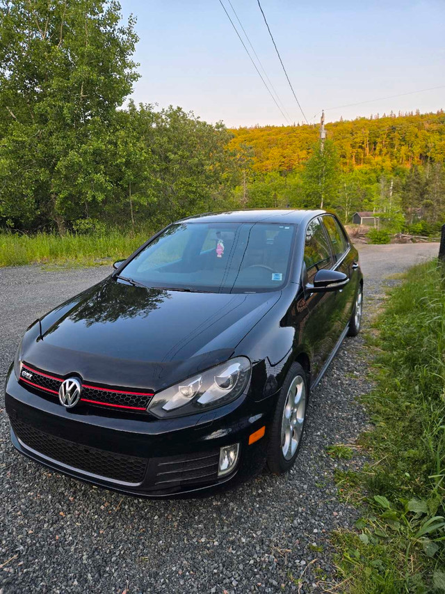2012 volkswagen golf gti  in Cars & Trucks in Cape Breton - Image 4