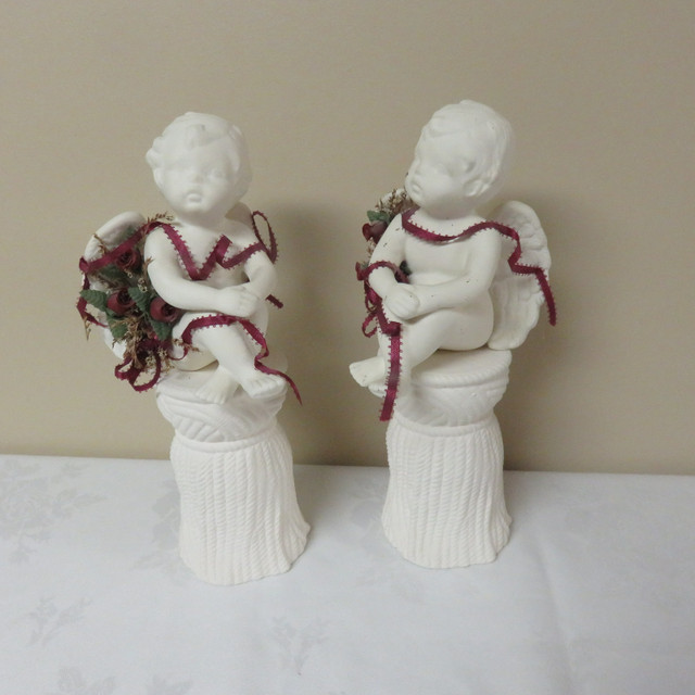 CHERUB ANGELS VARIOUS SIZES with STAND WHITE/w Ribbon Trim in Home Décor & Accents in Red Deer