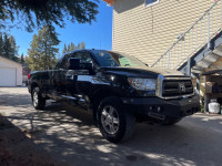 2013 Toyota Tundra dbl cab long box